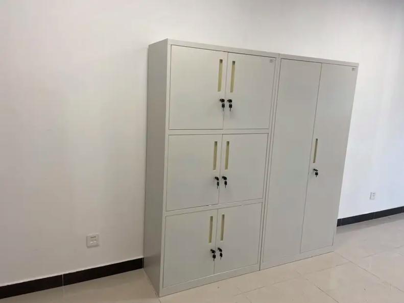 杭州二手辦公家具倉(cāng)庫(kù)展廳實(shí)拍 6000m2空間與專業(yè)安裝服務(wù)一探究竟